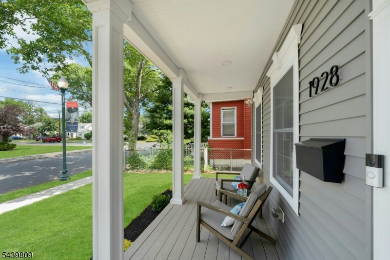 1928 Bartle Ave Property Photo 5