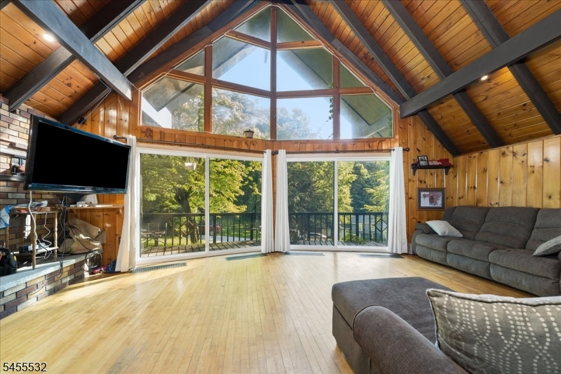 347 Rolling Ridge Rd Property Photo 1