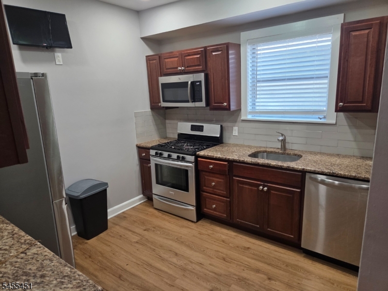 168 W End Ave Property Photo 2