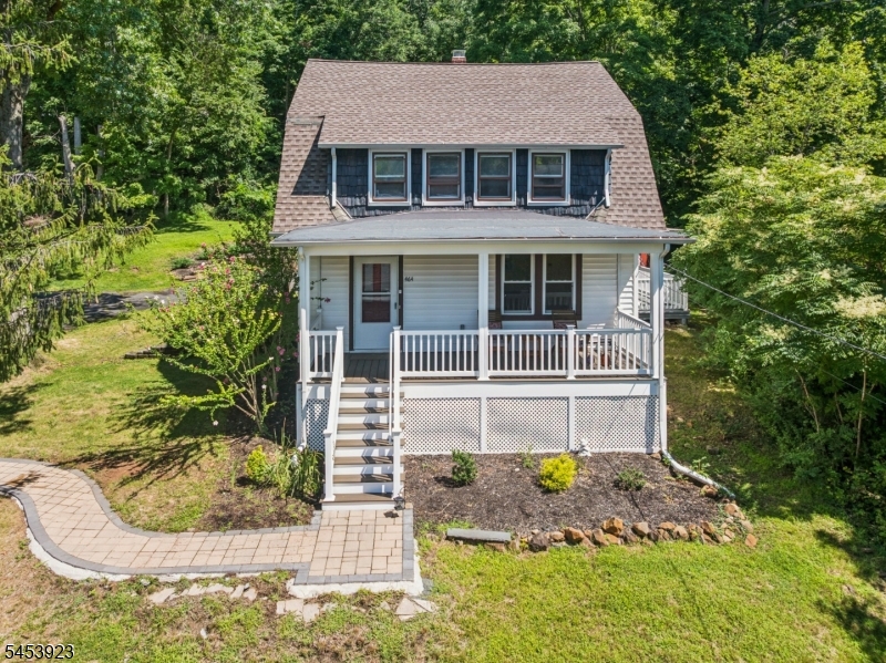 464 Watchung Ave Property Photo 1