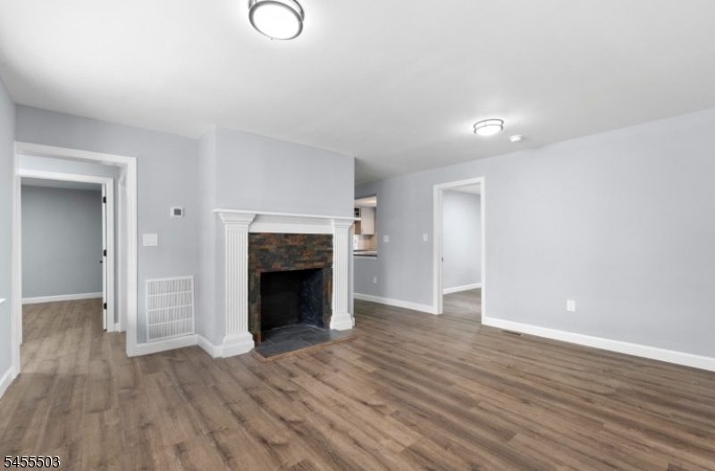 198 William St Property Photo 8