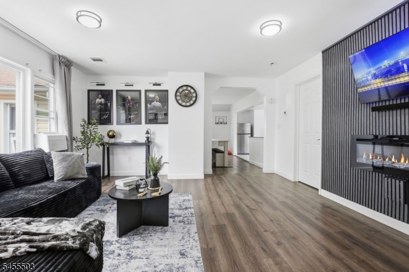198 William St Property Photo 22