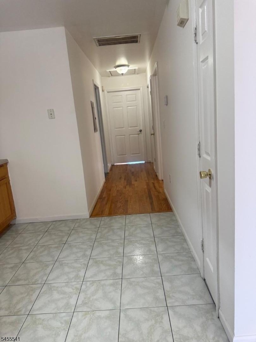 311 S 7th St 2 Property Photo 5