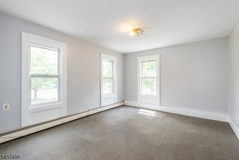 1125 E Front St Property Photo 18