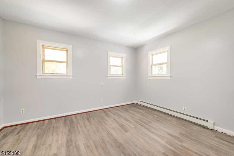 1125 E Front St Property Photo 24
