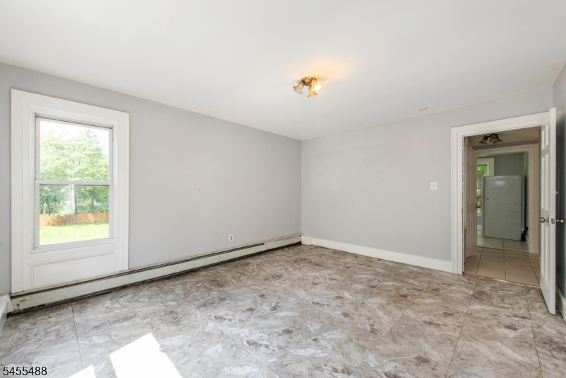 1125 E Front St Property Photo 25