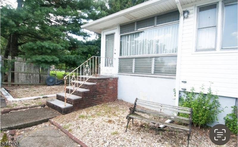 1 Country Club Ln Property Photo 24
