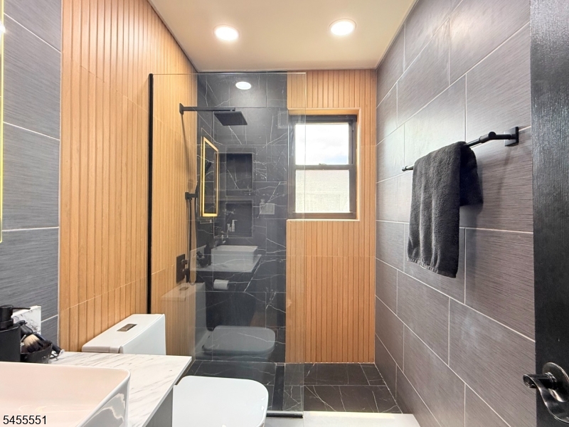 1300 Rock Avel2 Property Photo 23