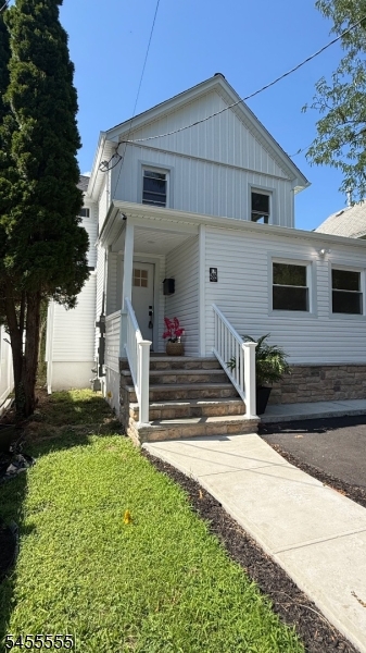 502 W Broad St Property Photo 1