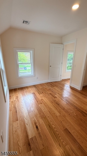 502 W Broad St Property Photo 5