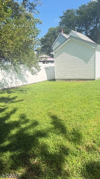 502 W Broad St Property Photo 9