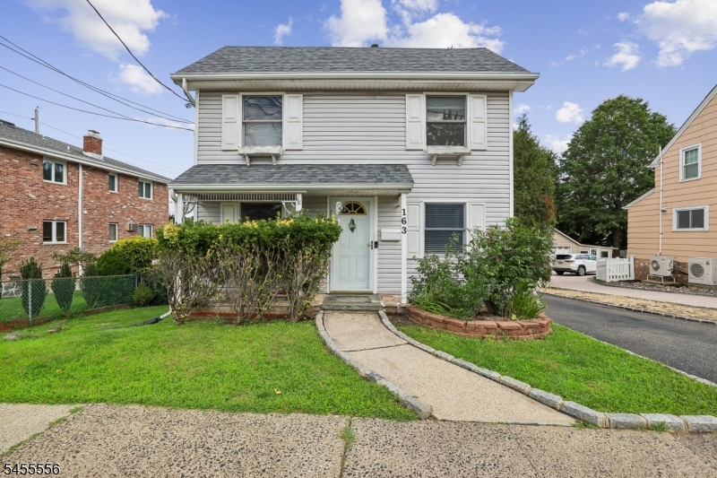 163 Stevens Ave Property Photo 1