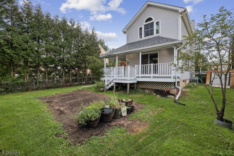 163 Stevens Ave Property Photo 3