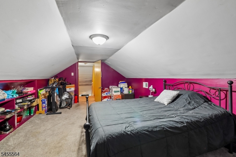 382 Amherst St Property Photo 18