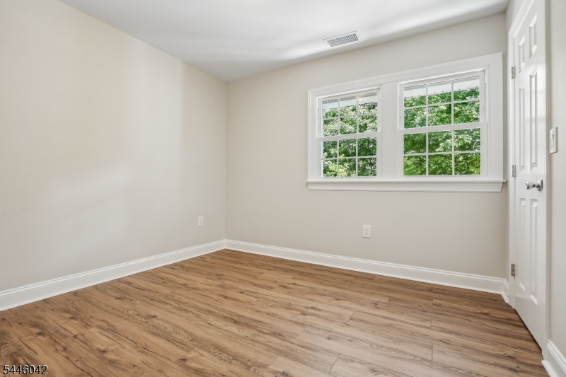 20 Hilltop Rd Property Photo 11