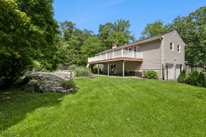 20 Hilltop Rd Property Photo 18