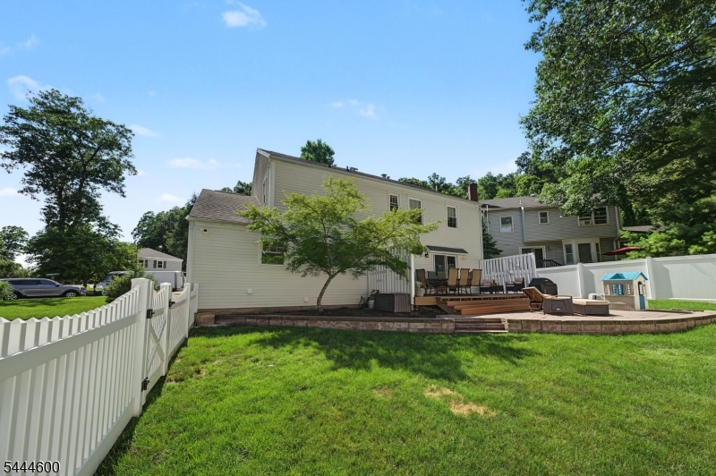1 Cardinal Dr Property Photo 28