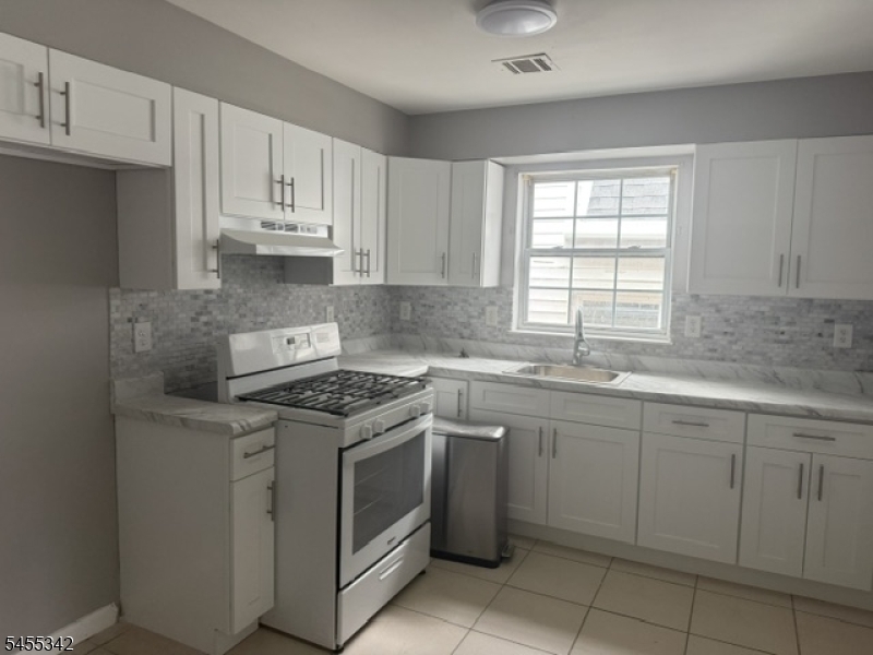461 S 14th St Property Photo 10