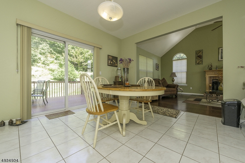 145 Mountain Lake Rd Property Photo 10