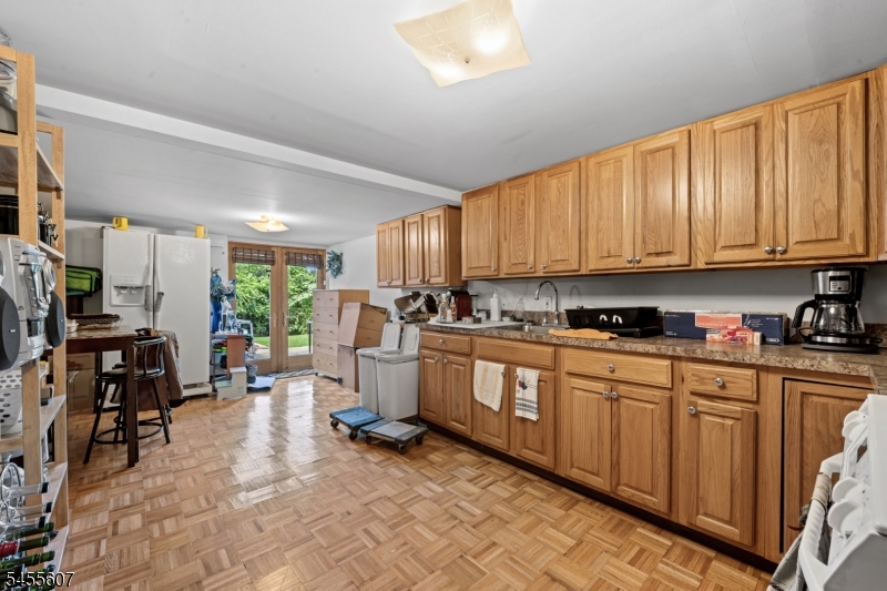 70 Farmingdale Rd Property Photo 31