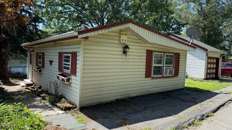 52 Horseshoe Dr Property Photo 3