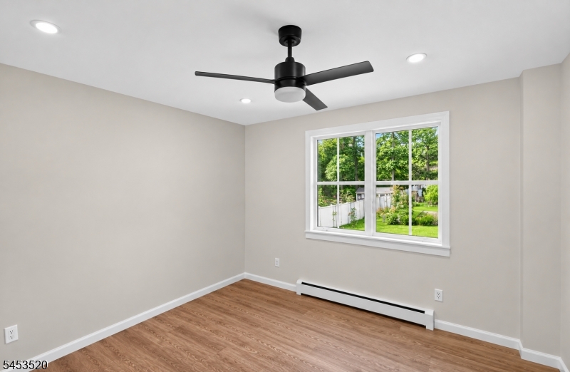 9 Frederick Pl Property Photo 12