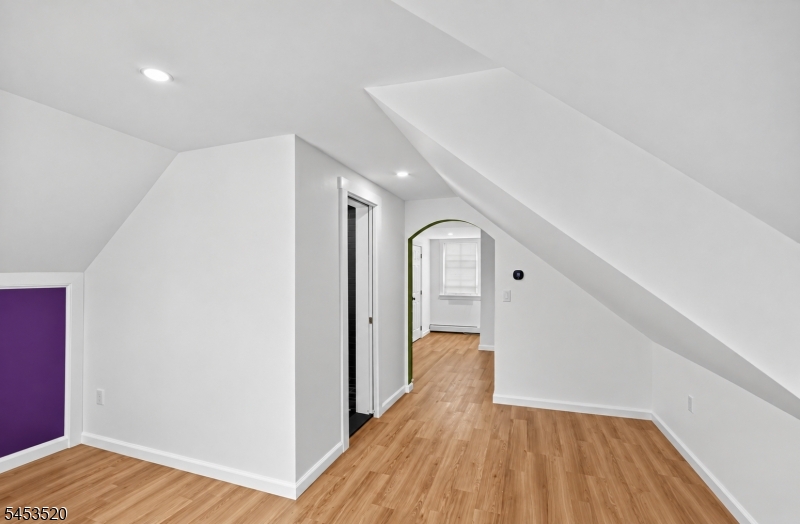 9 Frederick Pl Property Photo 14