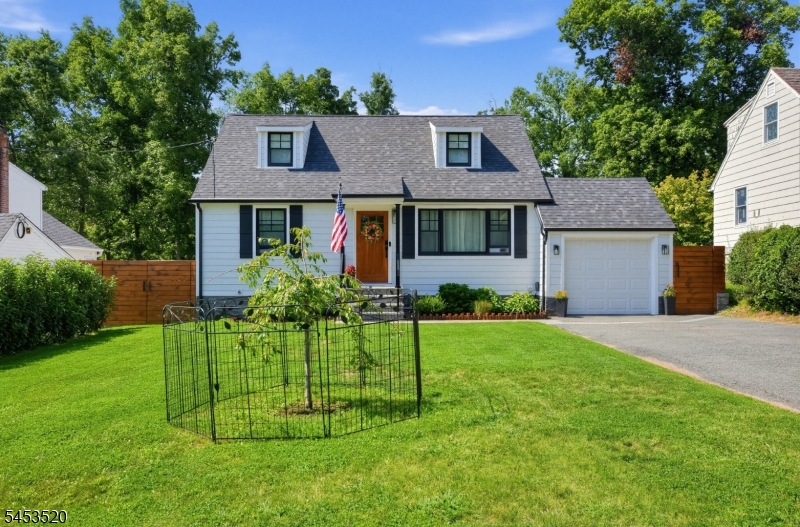9 Frederick Pl Property Photo 22