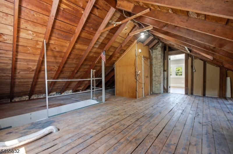 14 Meadow Ave Property Photo 22