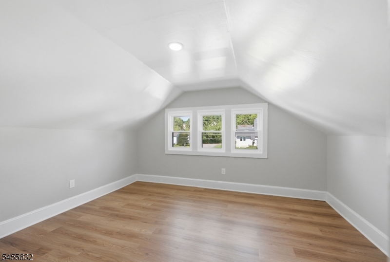 14 Meadow Ave Property Photo 23
