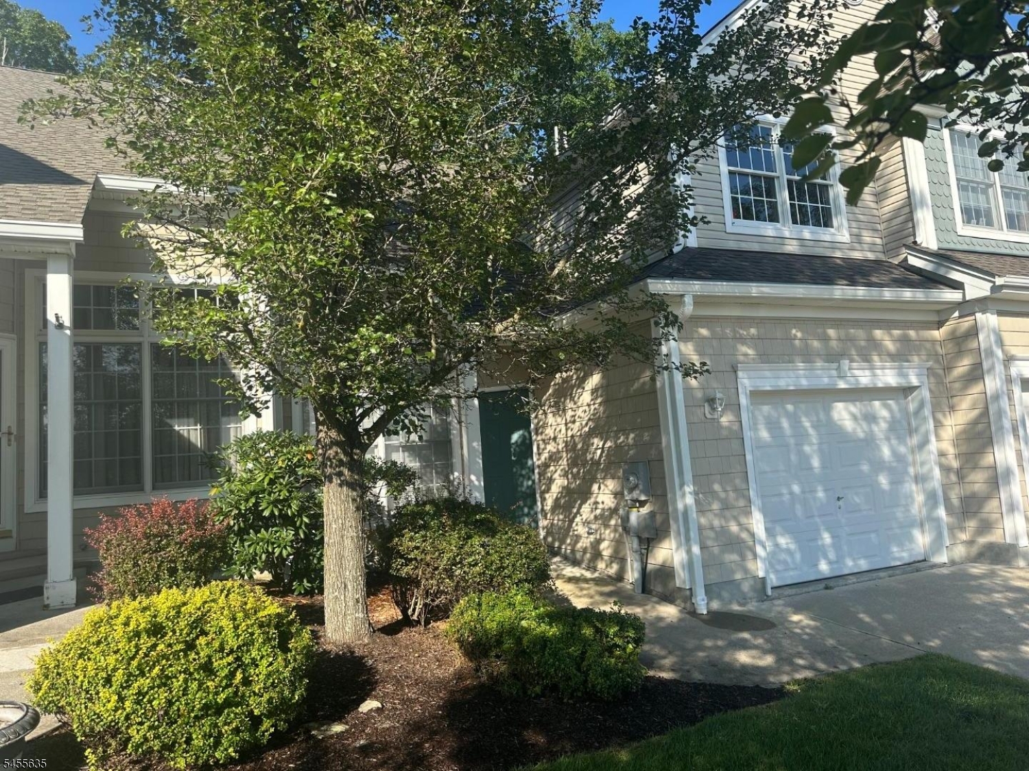 17 Spring Hollow Rd Property Photo 2