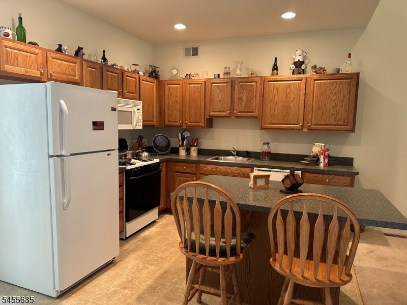 17 Spring Hollow Rd Property Photo 3