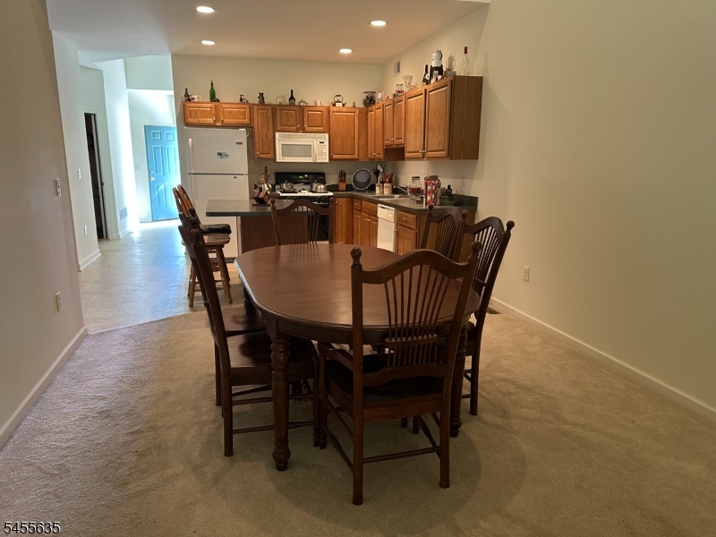 17 Spring Hollow Rd Property Photo 5