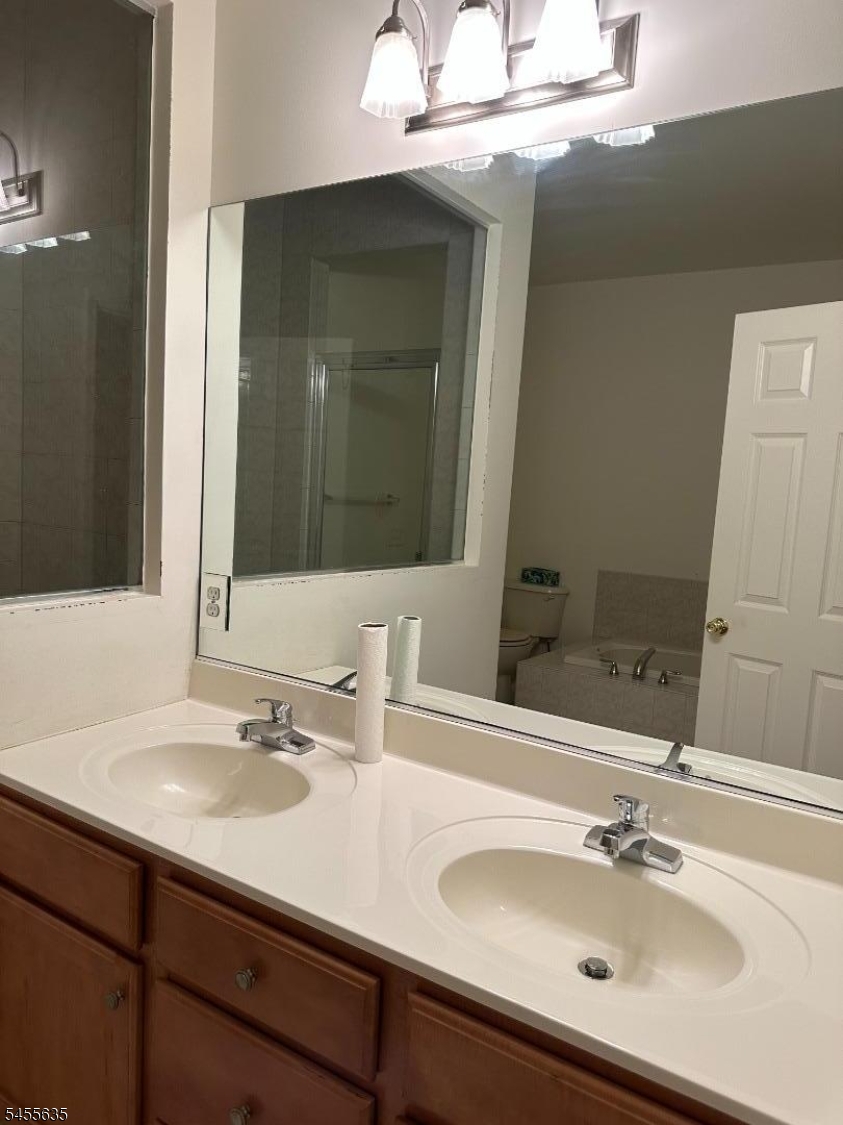 17 Spring Hollow Rd Property Photo 9