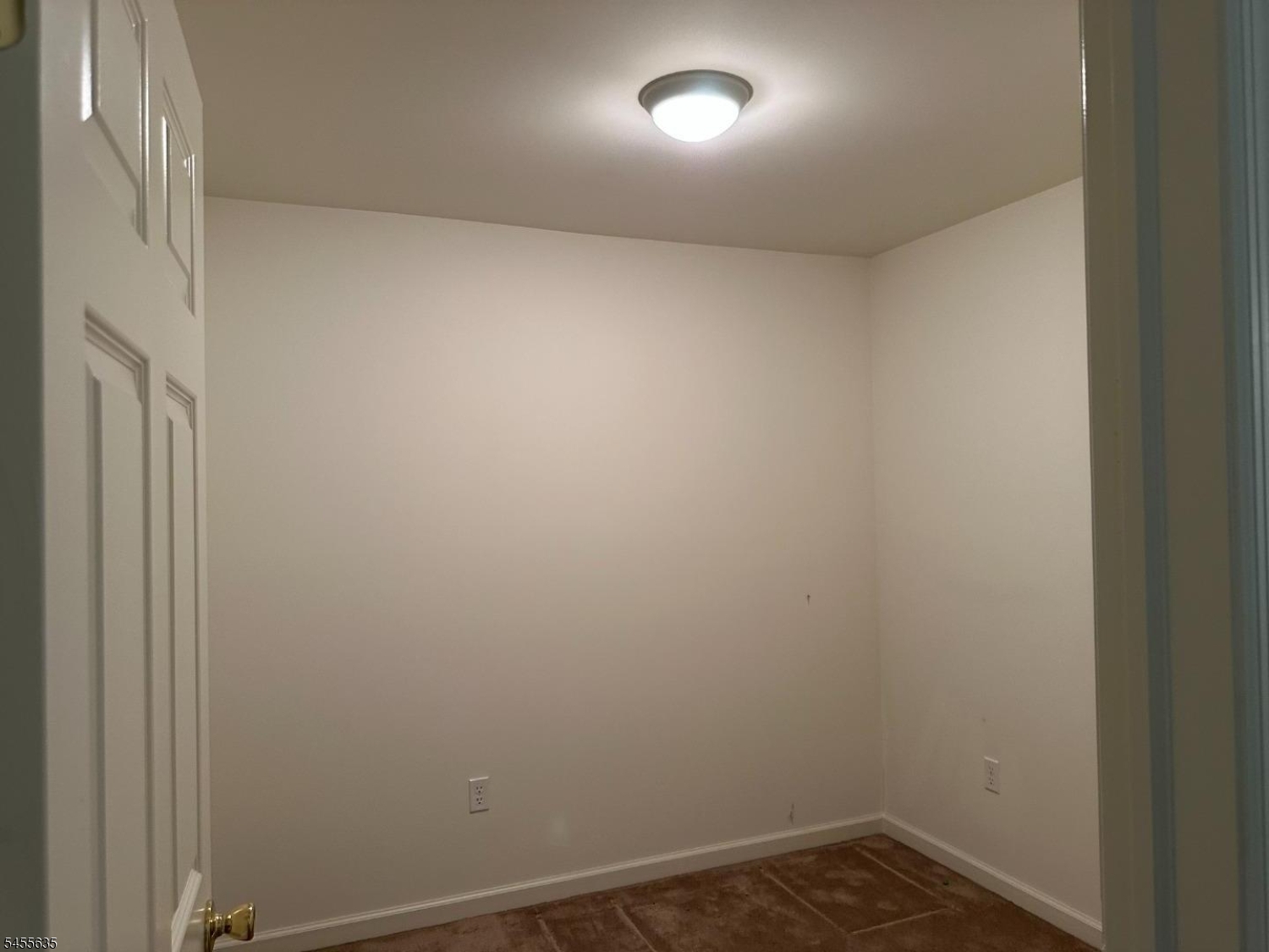 17 Spring Hollow Rd Property Photo 18
