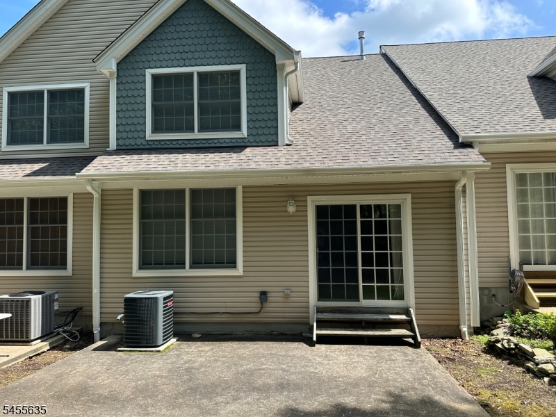 17 Spring Hollow Rd Property Photo 20