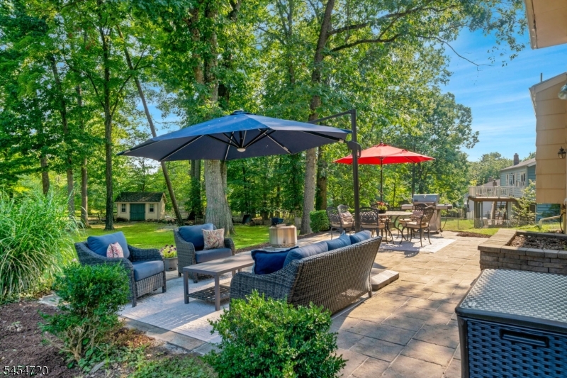 55 Gathering Rd Property Photo 36