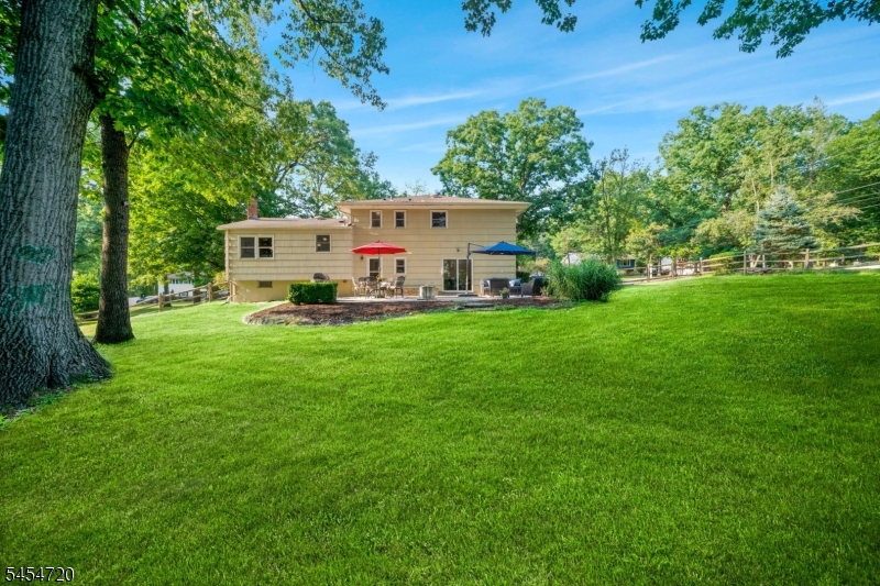 55 Gathering Rd Property Photo 39