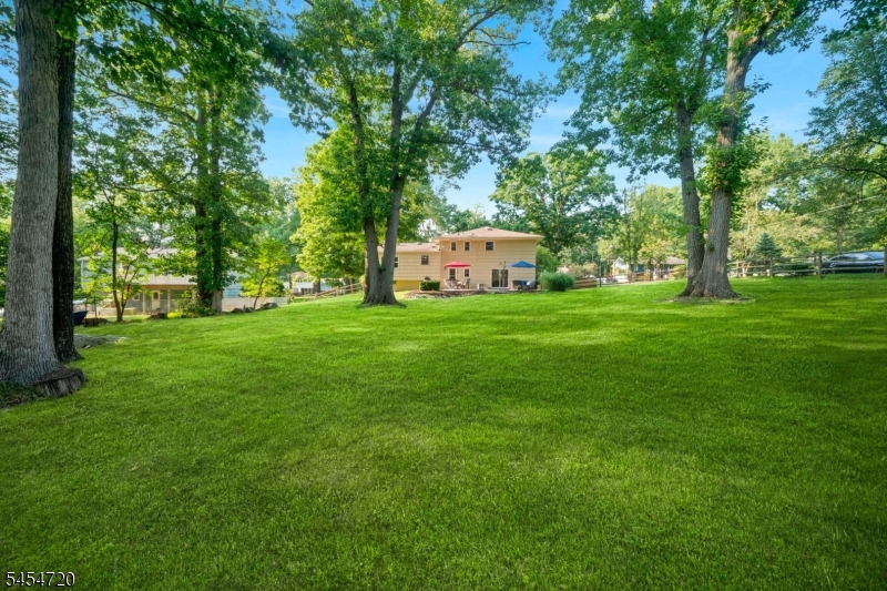 55 Gathering Rd Property Photo 40