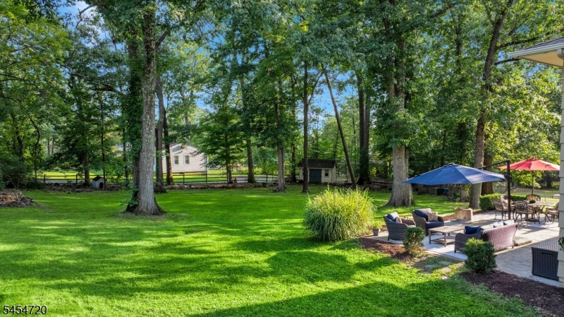 55 Gathering Rd Property Photo 42