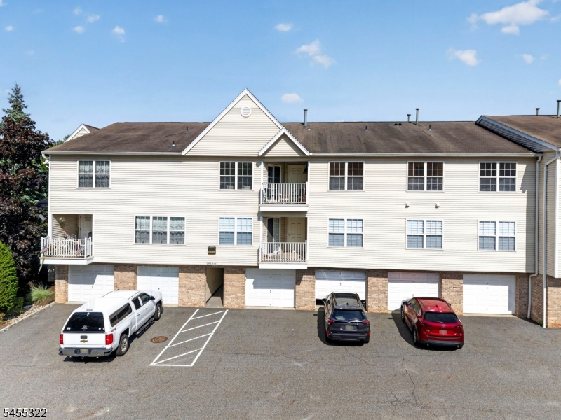 45 Parkside Ct 45 Property Photo 2