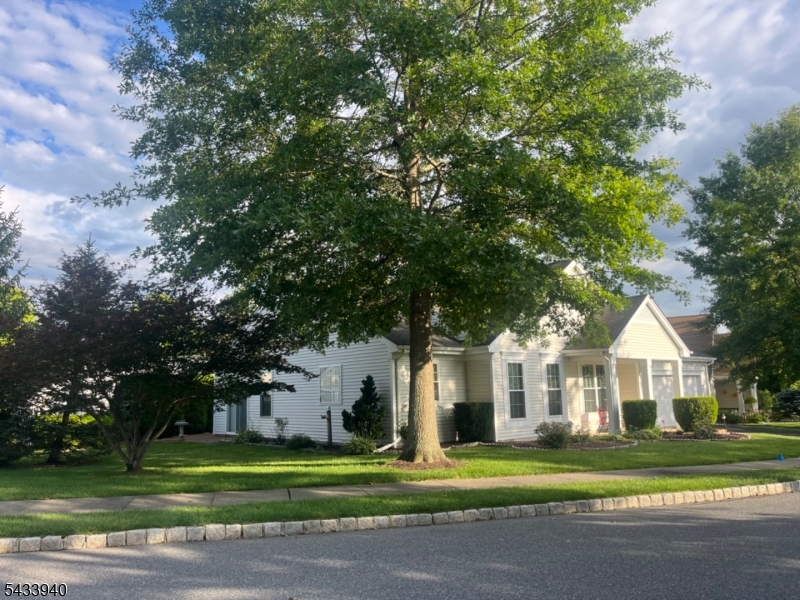 24 Stafford Ln Property Photo 2
