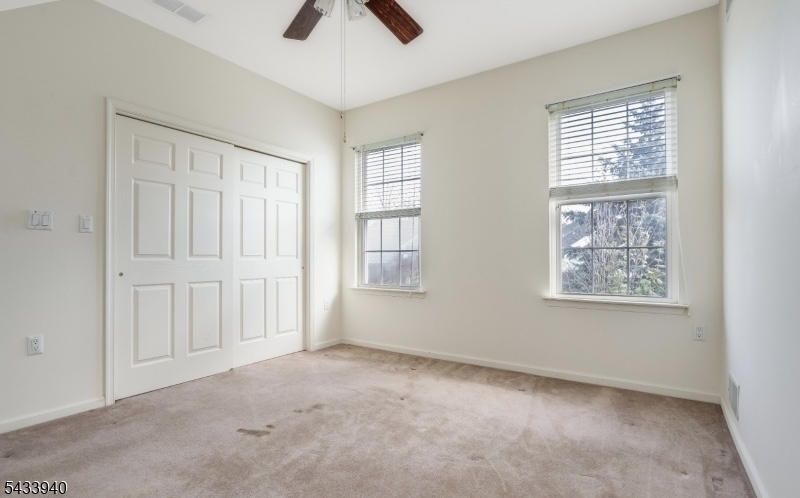 24 Stafford Ln Property Photo 16