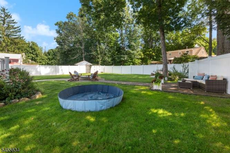 34 Mckinley Pl Property Photo 7