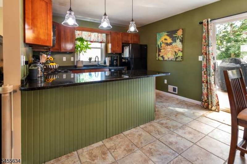 34 Mckinley Pl Property Photo 15