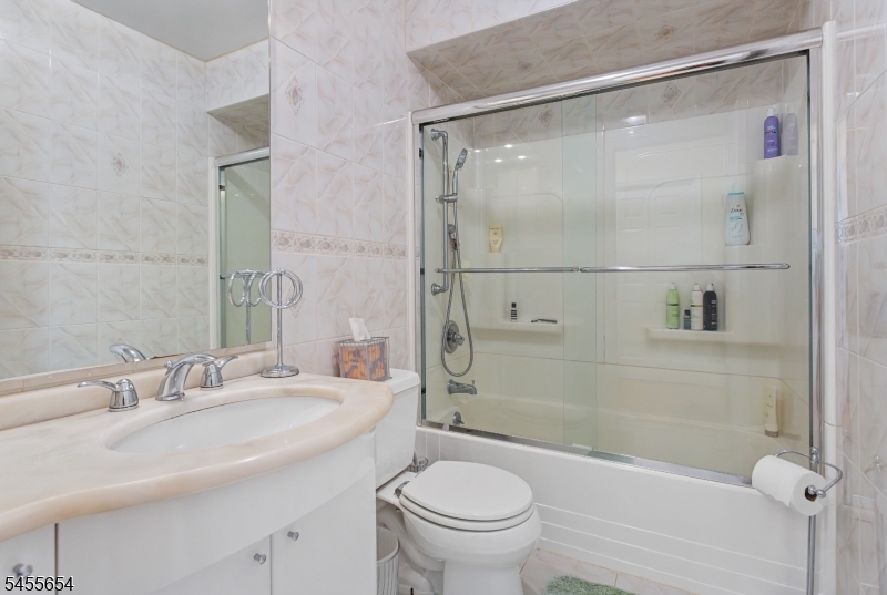 5 Corsi Rd Property Photo 11