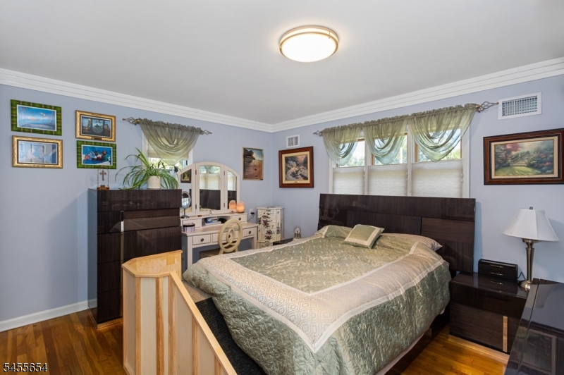 5 Corsi Rd Property Photo 12