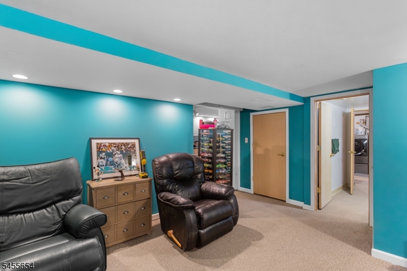 5 Corsi Rd Property Photo 19