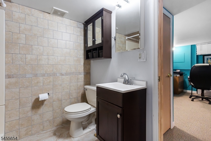 5 Corsi Rd Property Photo 20