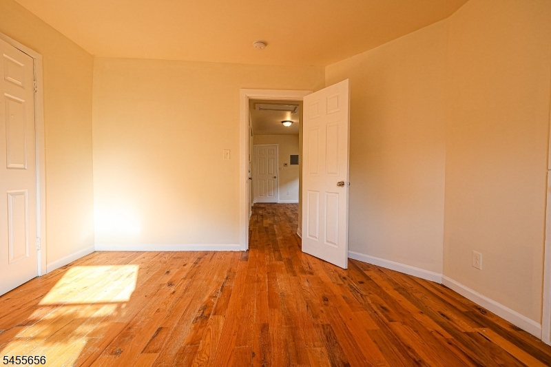 112 Chadwick Ave 3 Property Photo 3